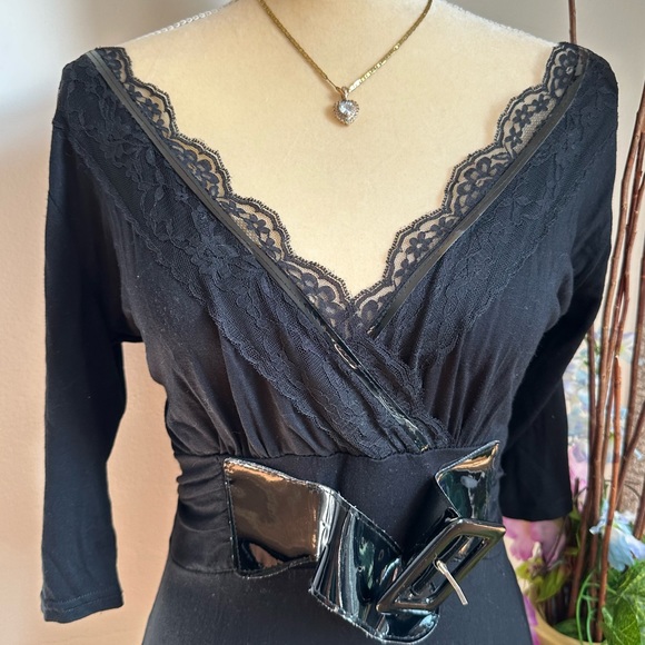 Y2k Black Lace Neck Top - Picture 5 of 7